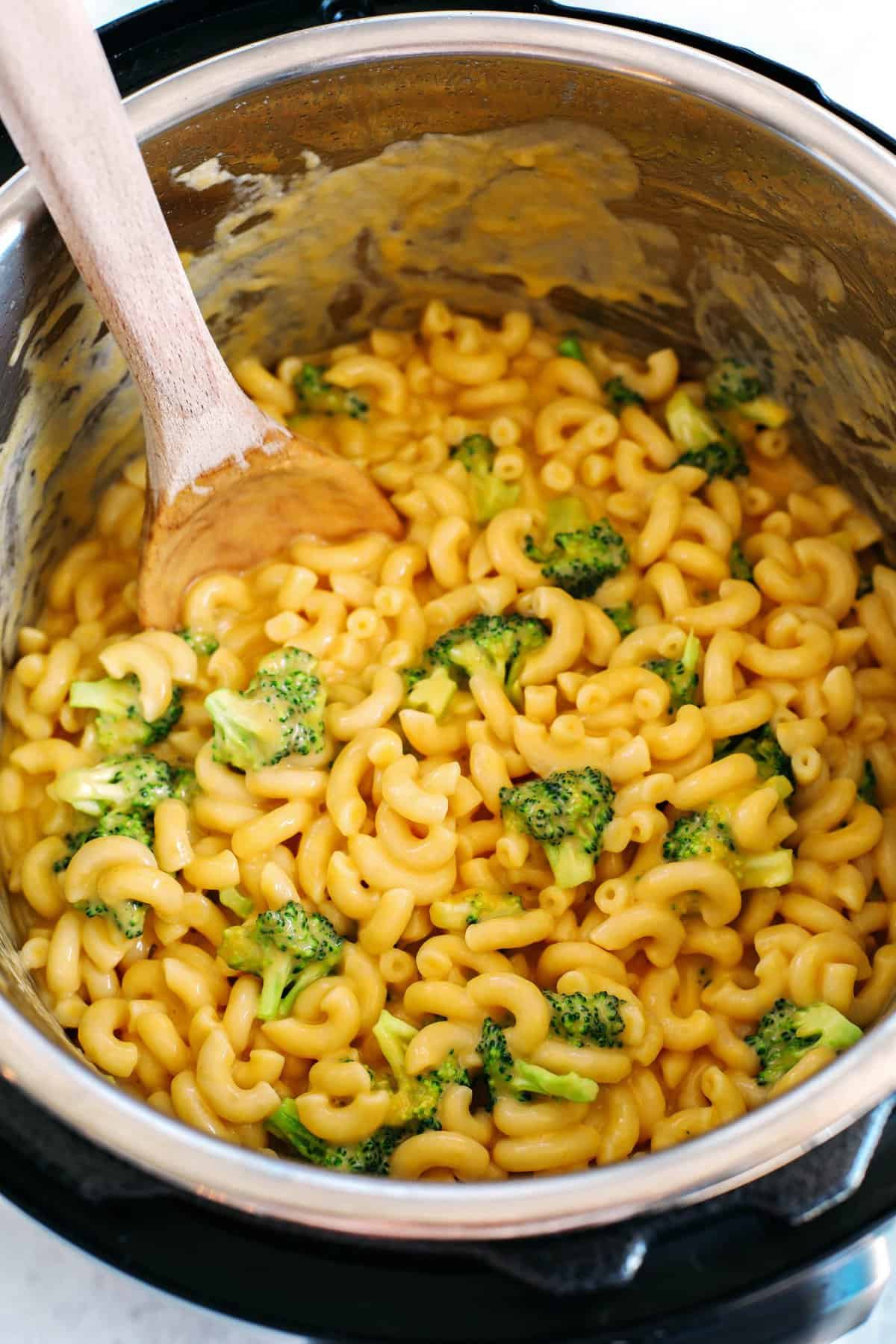 Instant Pot Broccoli Mac & Cheese: 20-Minute Family Favorite